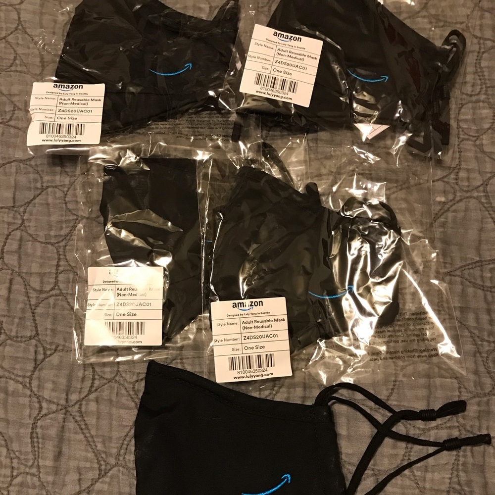 BrandNew Bundle of 5🖤💙Amazon FaceMask💙🖤